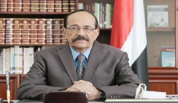 رئيس مجلس الشورى يحذر من الانعكاسات الكارثية لرفع الرسوم الجمركية