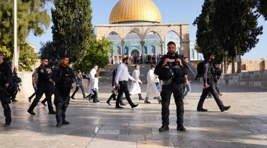 دعوة فلسطينية لموقف جاد ورادع لجرائم العدو ومستوطنيه في الأقصى