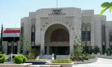 حكومة تصريف الأعمال تدين التصنيف الأمريكي لأنصار الله/ أمريكا هي من يمارس الإرهاب الدولي ويرعاه