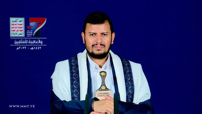 قائد الثورة : قادمون في العام الثامن بصواريخنا الباليستية وطائراتنا المسيرة المنكلة بالأعداء