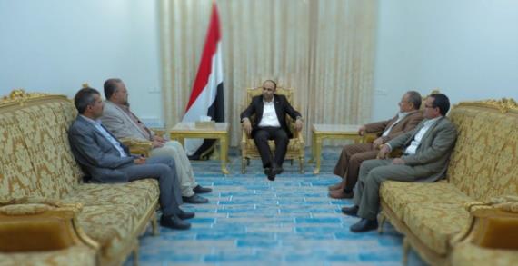 الرئيس المشاط يوجه بتشغيل المتاح من محطات الكهرباء ووضع ضوابط للقطاع التجاري
