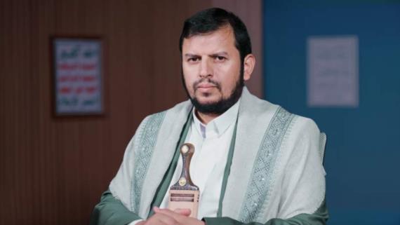 السيد القائد يعزي أسر شهداء رداع ويؤكد : حادثة مدينة رداع مؤسفة ومؤلمة لنا