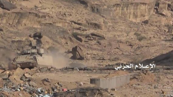 نجران : تدمير دبابة سعودية ” أبرامز ” في موقع العشة