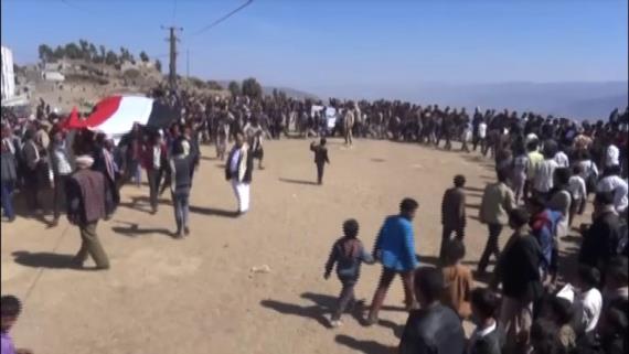 وقفة قبلية في مديرية جبلة بمحافظة إب تنديدًا بجرائم العدوان