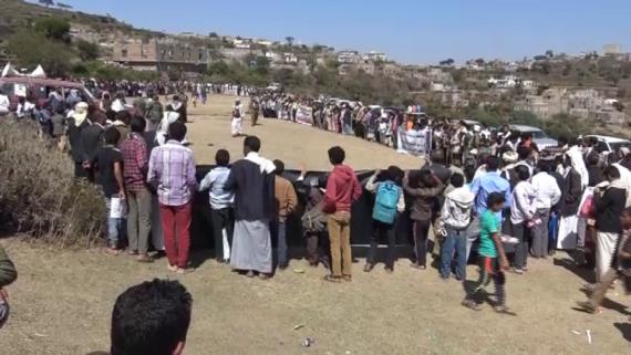 وقفة قبلية في مديرية جبلة بإب لإعلان النفير العام