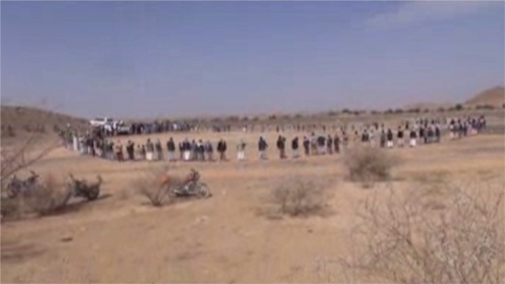 وقفة قبلية لأبناء مديريتي المراشي والحميدات بالجوف تنديدًا بالعدوان