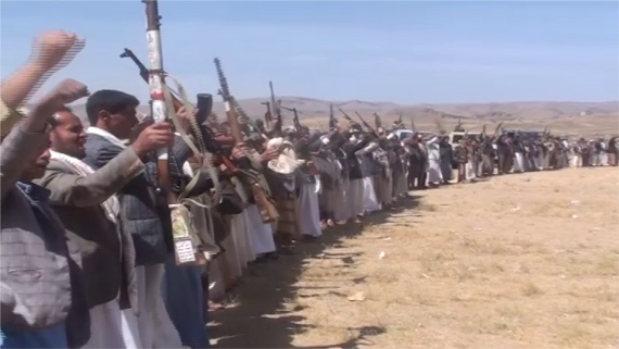 وقفة احتجاجية لأبناء مديرية الحصن بخولان استنكارًا لجريمة الخوخة