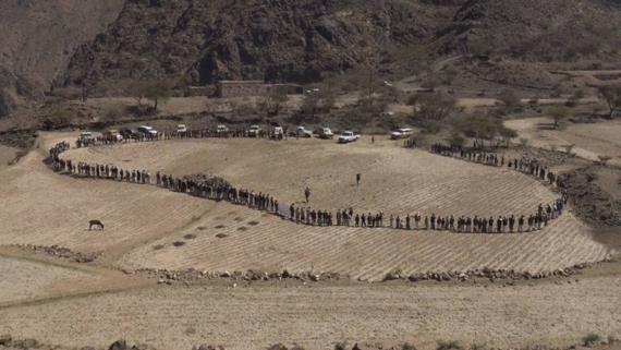 لقاء قبلي موسع لقبائل عزلة جبل إسحاق بذمار لإعلان النفير العام