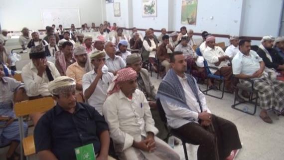 اجتماع لمشايخ وأعيان محافظة الحديدة بعد التخرج من دورة ثقافية