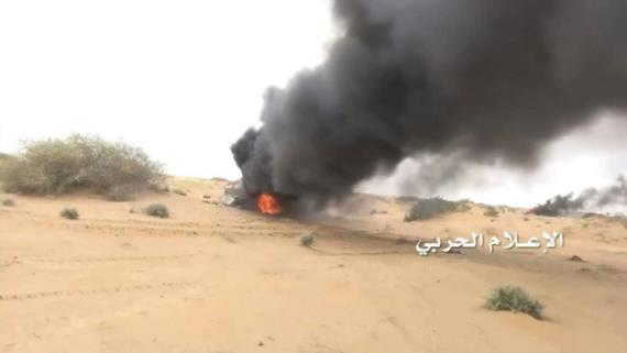 قصف تجمعات منافقي العدوان شمال صحراء ميدي