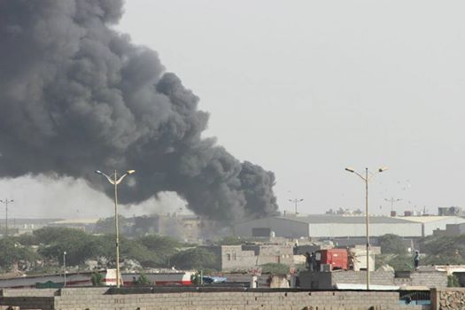 الطيران العدوان يستهدف إذاعة الحديدة ومشروع مياه المدينة