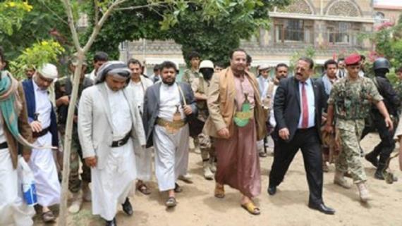 الرئيس الصماد ونائبه ورئيس الثورية العليا يزورون أسر شهداء نقطة المصباحي