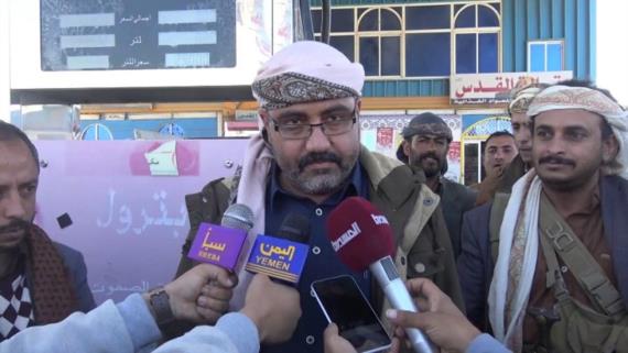 فرع شركة النفط في ذمار والبيضاء يطمئن بوجود كميات كبيرة من المشتقات النفطية في الأسواق