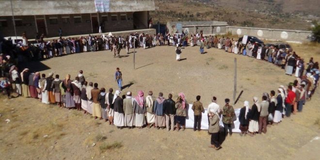 إب : وقفة قبلية لأبناء مديرية السياني للمطالبة برفع الحصار ووقف العدوان