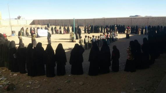 وقفات مسلحة لحرائر ذمار تحت شعار “انفروا خفافا وثقالا”.