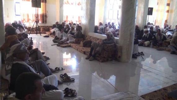 اجتماع موسع لحكماء حزم العدين بإب للتعبئة والتحشيد للتجنيد الرسمي