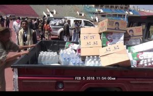 إب: قافلة مالية وغذائية من عزلة الأملوك بالشعر دعما للجيش واللجان