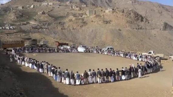 حجة: وقفة احتجاجية والمحافظ يجتمع لتوفير احتياجات المواطنين من المياه