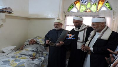 قيادات من السلطة القضائية تطمئن على صحة عدد من العلماء والقضاة