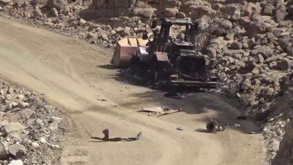 إعطاب جرافة ودك تجمعات للجنود السعوديين ومرتزقتهم في جيزان و نجران