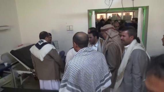 حامد وعقلان يزوران جرحى الجيش واللجان في إب