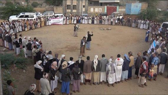 حجة: وقفة قبلية مسلحة تنديداً بجرائم العدوان وحصاره الجائر
