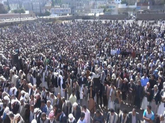تشييع جثمان مفتي محافظة إب بمشاركة شخصيات تمثل قائد الثورة (صور)