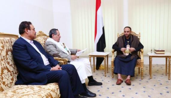 الرئيس المشاط يلتقي وزير الإدارة المحلية وأمين العاصمة