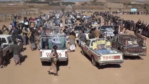 أبناء مديرية بنى حشيش يسيرون قافلة غذائية دعماً للمجاهدين