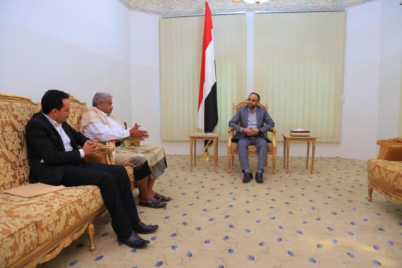 رئيس المجلس السياسي الأعلى يناقش مع قحيم الأوضاع بمحافظة الحديدة