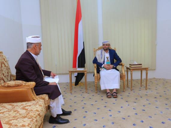 الرئيس المشاط يلتقي رئيس مجلس القضاء الأعلى