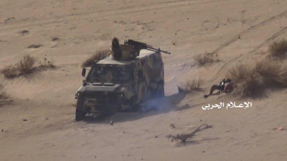 إعطاب مدرعة لمرتزقة الجيش السعودي في محور عسير
