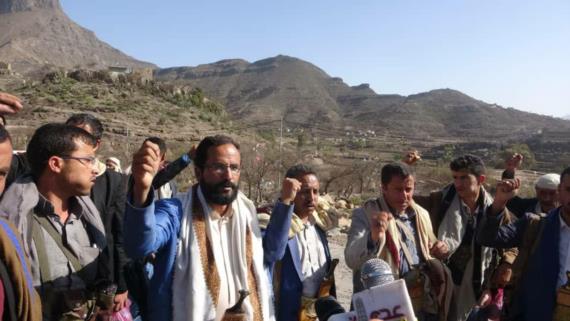 ذمار : قيادات من المجلس الاشرافي والسلطة المحلية تزور جبهة الضالع وإب