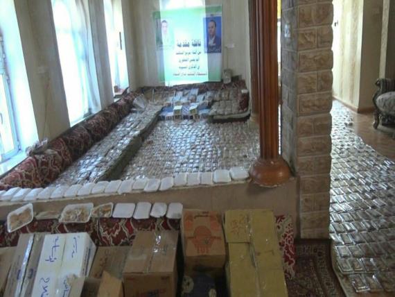 قافلة من أبناء مربع الشهيد أبو يحيى المحطوري بحجة للمرابطين في الجبهات