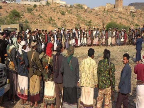 أبناء مديرية الشرية بالبيضاء يستنكرون جريمة العدوان في سوق قطابر بصعدة