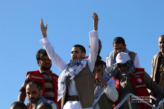 أهالي المختطفين من سجون مأرب يناشدون أحرارَ العالم بالضغط على المرتزقة للإفراج عن كُـلّ المختطفين