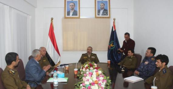 وزير الداخلية يوجه بتشكيل لجنة لوضع الحلول للحد من تدفق المهاجرين الأفارقة