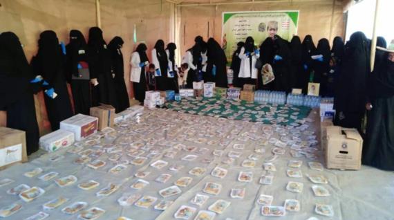 حجة.. أسرة الشهيد عبدالإله حفيظ تسير قافلة غذائية للمرابطين في الجبهات