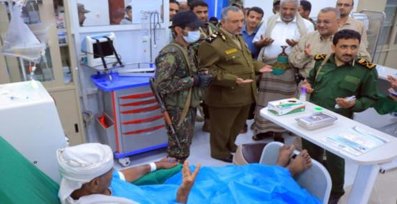 اللواء الحوثي وقحيم يتفقدان مركز الشهيد الصماد للغسيل الكلوي بمحافظة الحديدة