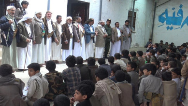 محافظ صعدة ووفد علمائي يتفقدون الدورات الصيفية في مديرية مجز
