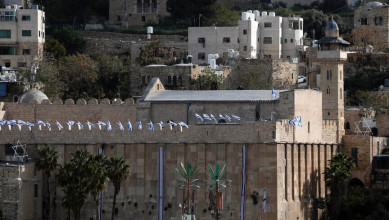 محافظ الخليل: العدو يسعى لفرض سيطرة كاملة على المسجد الإبراهيمي وتغيير معالمه
