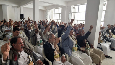 المكاتب الحكومية بحجة تُحيي ذكرى استشهاد الإمامين الحسين وزيد
