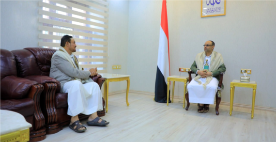 الرئيس المشاط يلتقي أمين العاصمة ويؤكد على تحسين الأداء وإنجاز المشاريع الخدمية