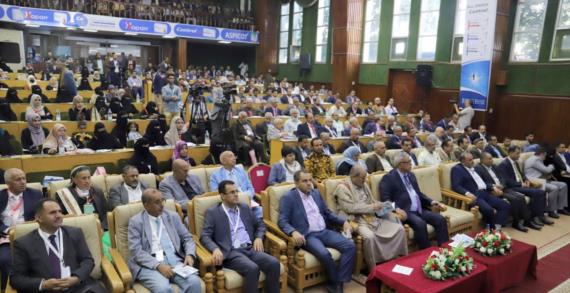 النعيمي وبن حبتور يدشنان المؤتمر العلمي الثاني للعلوم التطبيقية بجامعة 21 سبتمبر
