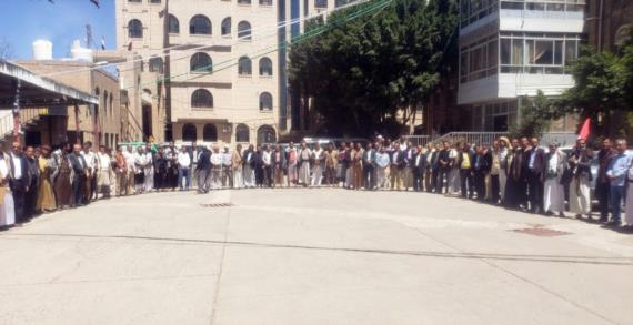 كوادر وزارة الإدارة المحلية ينددون بالعدوان على غزة ويؤيدون عملية طوفان الأقصى
