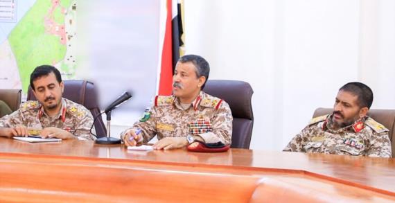 وزير الدفاع اللواء: رد القوات المسلحة اليمنية على الاعتداء الأمريكي سيكون قاسياً